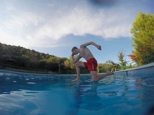 Así se hace una foto en una piscina